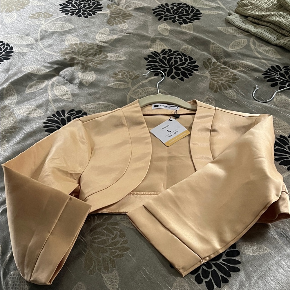 Elegant Cream Bolero Jacket